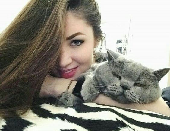 Girl with cat attitude dp for fb whatsapp hd