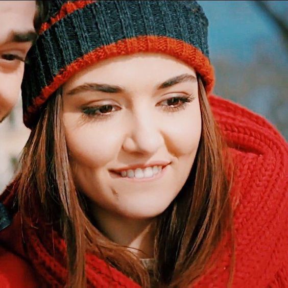 Smiling attitude girl dp for whatsapp