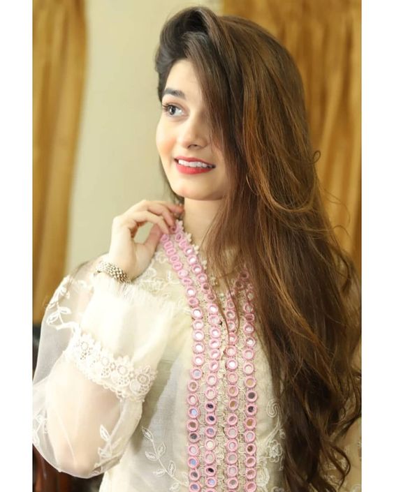 awesome attitude girl pic hd